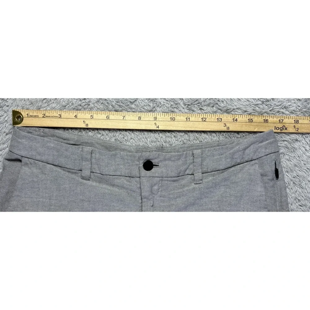 Lululemon Commission Shorts Mens 33 Gray Relaxed Fit Chino Flat Front Stretch